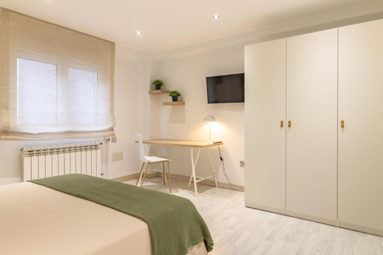 Ah King Size Apartment Vut5461As Овиедо Екстериор снимка